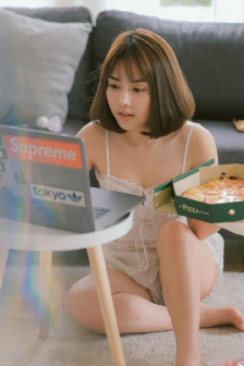 亚洲丰满熟女一区二区蜜桃